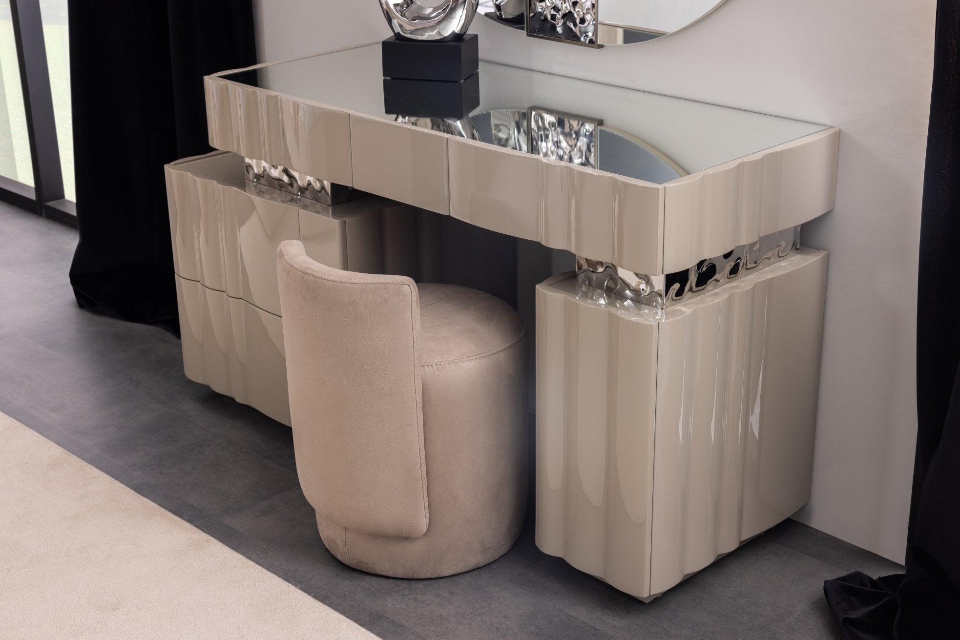 BUGATTI Dresser