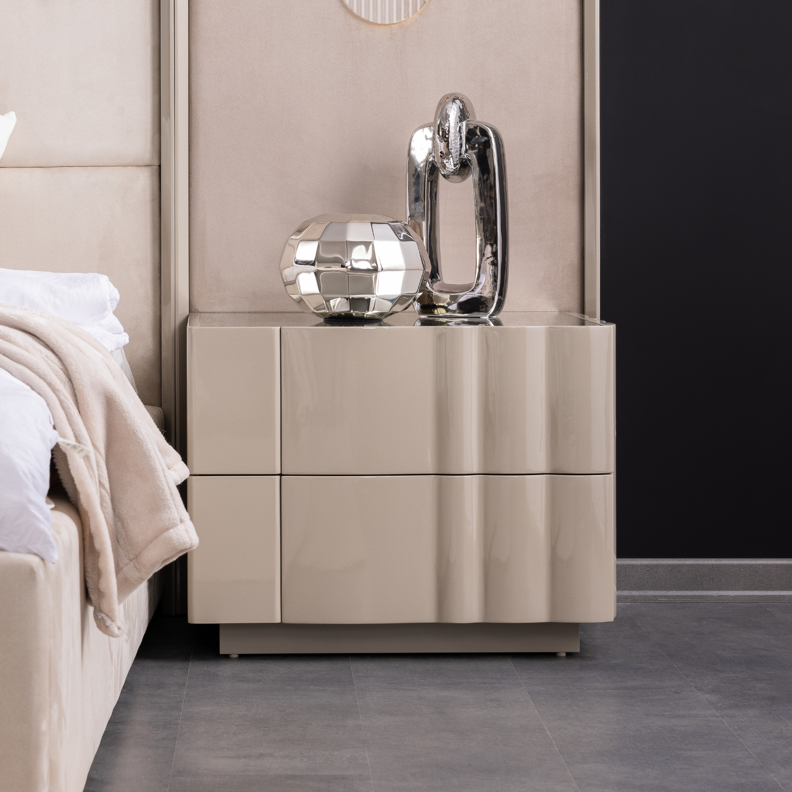 BUGATTI Nightstand